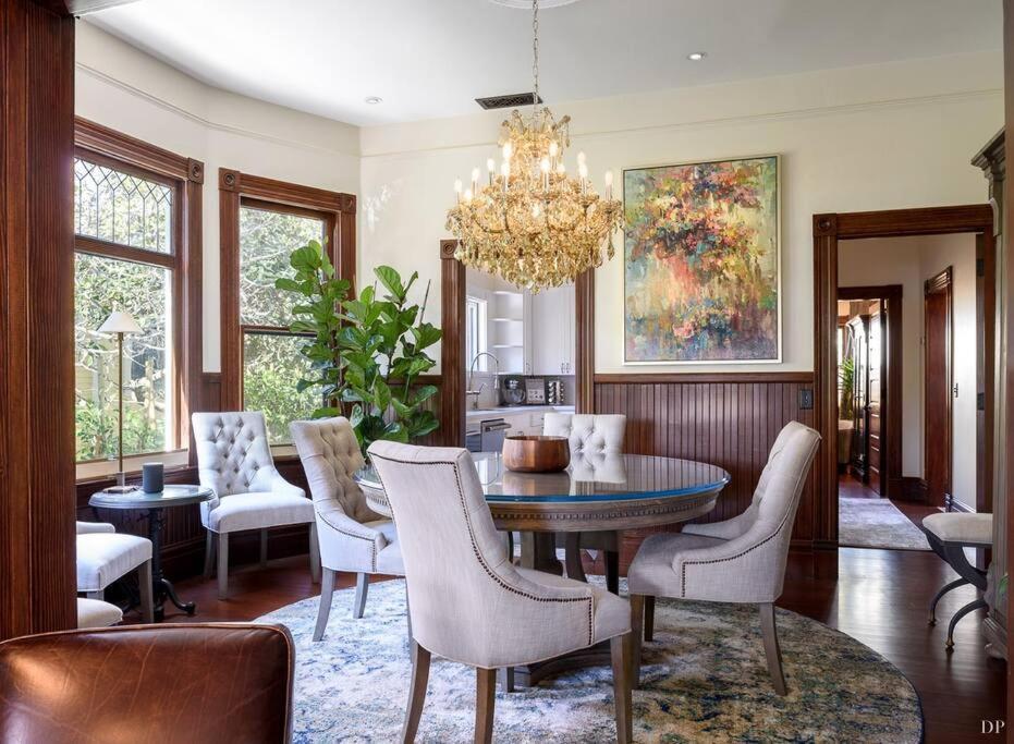 Upscale Downtown Home Walk To Beach Shops Bars 2 Santa Bárbara Exterior foto